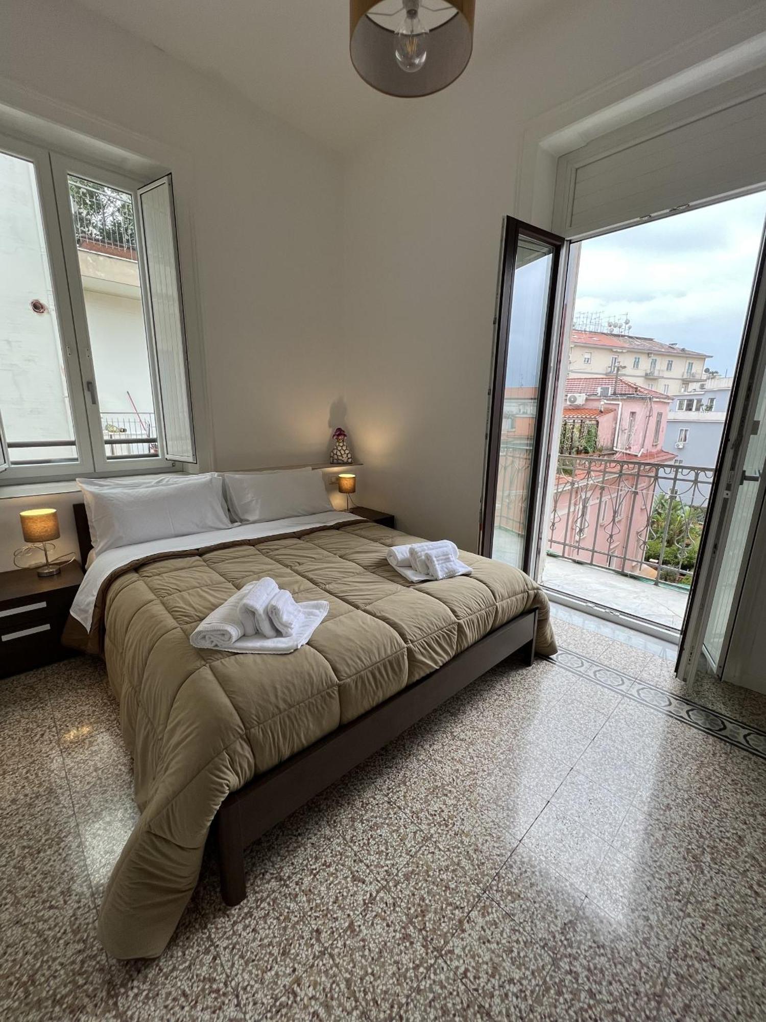 Bonadies64 B&B Salerno Kamer foto